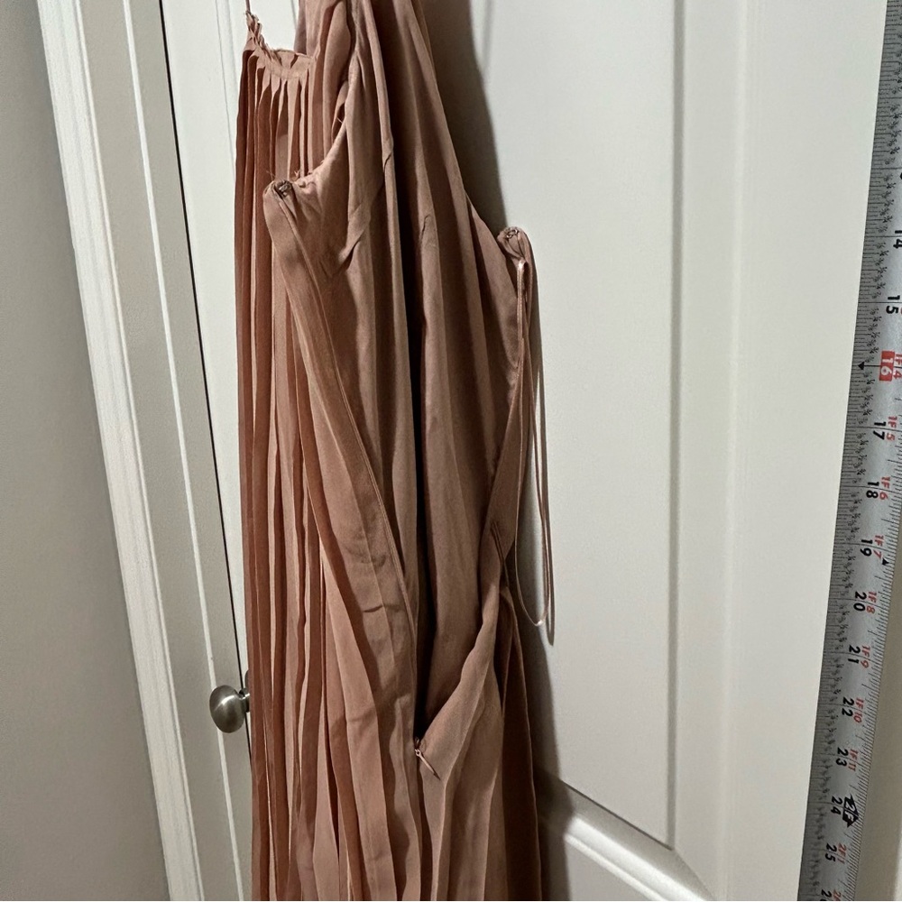 LC Lauren Conrad NWT women’s size 12 midi sleeveless Tan pinkish pleated Dress - Picture 5 of 10
